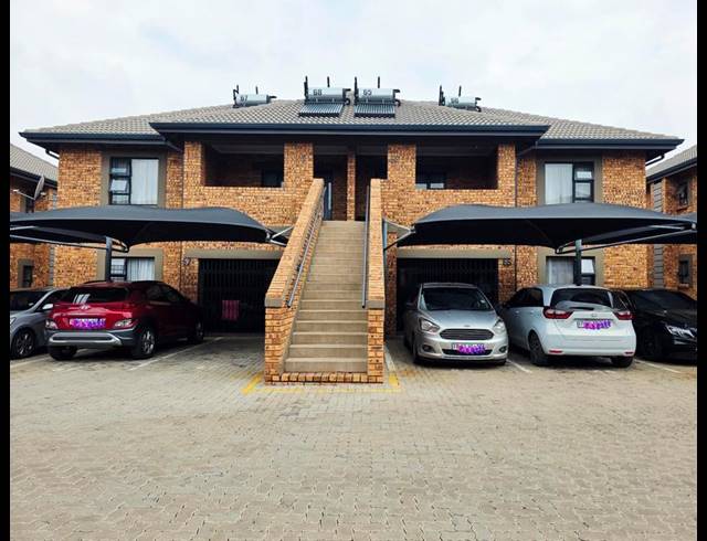 3 BEDROOM APARTMENT FOR SALE IN RAVENSWOOD